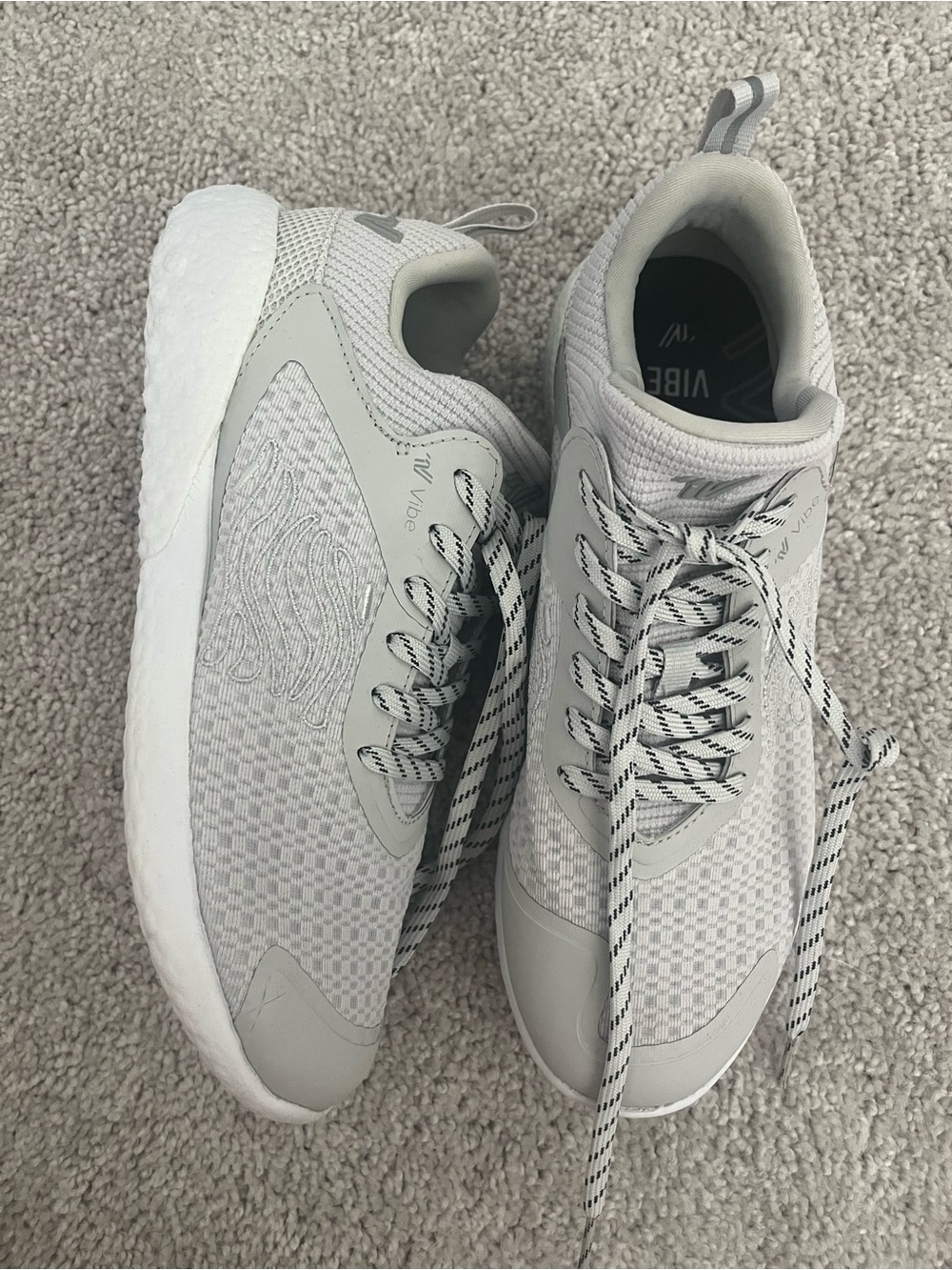 Varsity Vibe Women’s Athletic Cheer Sneakers - Light Gray and White